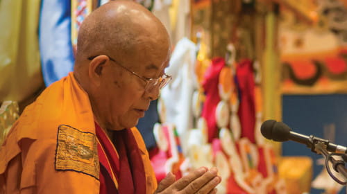 Khenchen Pema Sherab Rinpoché sobre la importancia y el significado de construir una estupa
